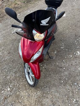 Honda Vision 110 - 2