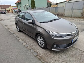 Toyota corola 1.6 benzin s malo km - 2