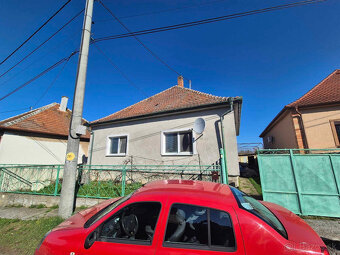 Na predaj 3 izbový rodinný dom v tichej uličke v obci Bešeňo - 2