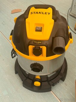 Priemyselný vysávač Stanley Wet&Dry SXVC50XTDE - 2