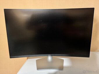 LCD Dell S3221QS 32” zakrivený UHD (4K) - 2