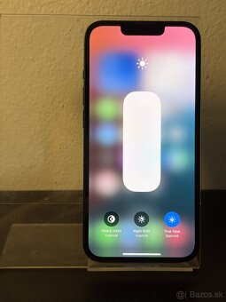 Predám Apple iPhone 13 128GB Black bežne známky používani - 2