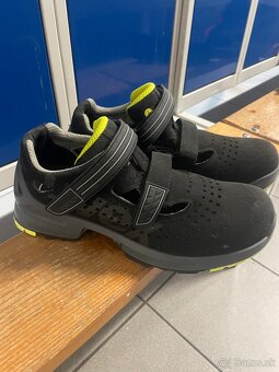 Pracovna obuv uvex - 2