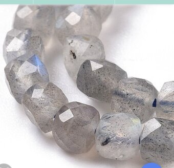 Prírodné labradoritové korálky - 2