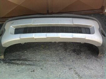 Predam predny naraznik na Renault kango - 2