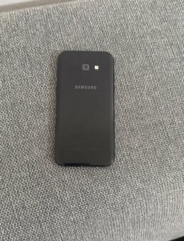 Samsung Galaxy A5 (2017) - 2