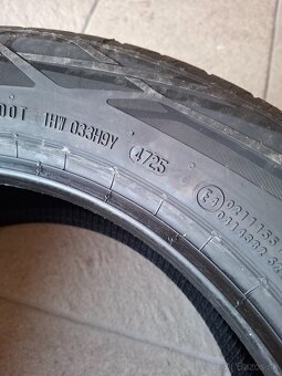 Pneumatiky 215/55 R17 - 2