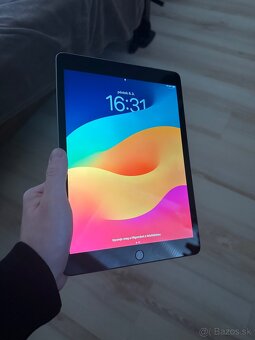 Apple iPad 9. gen 64 GB - Space Grey - 2
