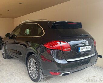 Porsche Cayenne 4.8 S - 2