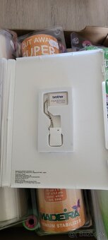 Vysivaci stroj BROTHER INNOVIS V3 - 2
