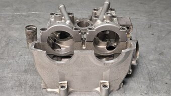 Hlava Yamaha yzf 450 - 2