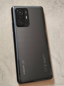 Xiaomi 11T Pro 5G 256 GB Meteorite Gray - Spigen obal - 2