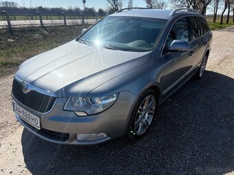 Skoda Superb 2.0 tdi 103 kw DSG - 2
