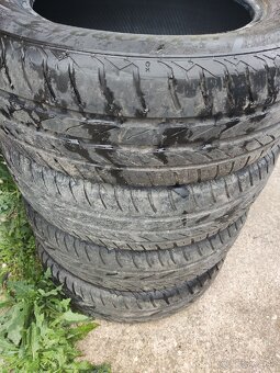Predám letné pneu 195/65r15 - 2