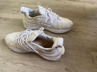 Tenisky Adidas alphaboost - 2