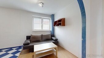 Na predaj útulný 1-izbový byt na Halenárskej ulici v centre - 2