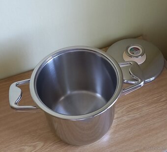 Predám Zepter hrniec 5,8l, priemer 20 cm. - 2