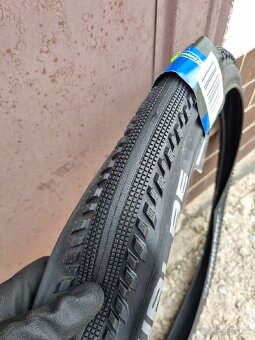 Schwalbe hurricane 29x2,25 - 2
