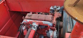 Obilny kombajn massey ferguson 206 - 2