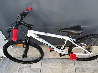 Rockrider B twin 300 24” - 2