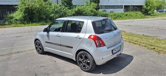 Suzuki Swift 1.3 GLX - 2