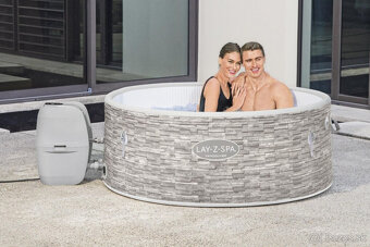 Bestway Vírivka Vancouver Lay-Z-Spa 60027 – Luxusný relax pr - 2