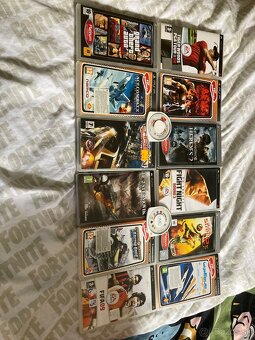 Predám Hry na PsP - 2