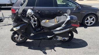 Rozpredám Piaggio XEVO 125 na nd - 2