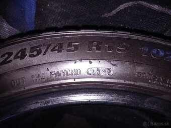 245/45R19 102V - 2