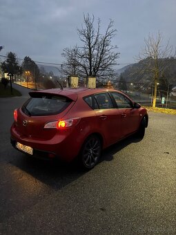 Mazda 3 benzín 2.0 L - 2