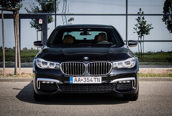 BMW Rad 7 730d xDrive A/T - 2
