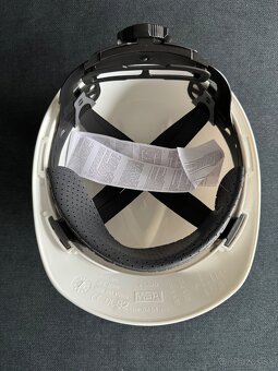 Ochranná prilba MSA V-Gard + chrániče sluchu 3M - 2