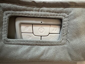 Ingenuity Hojdačka vibrujúca s melódiou Cuddle Lamb 2019 - 2