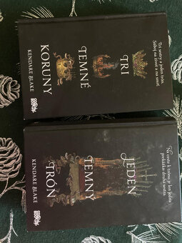 Predám dve knihy od Kendare Blake - 2