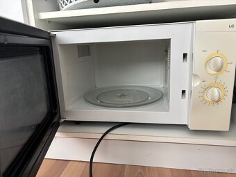 Mikrovlnná rúra LG - 2