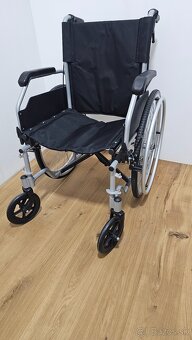 INVALIDNÝ VOZÍK - 2