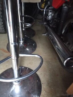 NOVA CENA: 3 barové stolicky - 2