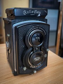 Stary fotoaparat Rolleiflex - 2