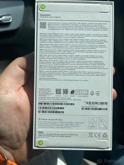 Predam 2 ks nové IPhone 16 Pro - 2