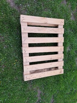 Male palety 60x80 - 2