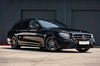 Mercedes-Benz E 220d AMG Line Night Edition - 2