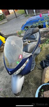 Suzuki Burgmann 125ccm - 2