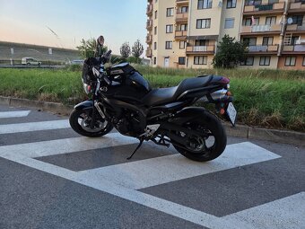 Yamaha FZ6 2s - 2
