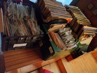 Staré rádio, magnetofon,gramoradio , LP platne - 2