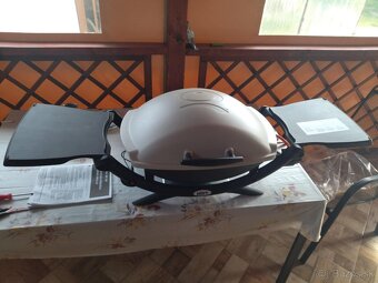 A Weber Q 2000 Titan - 2