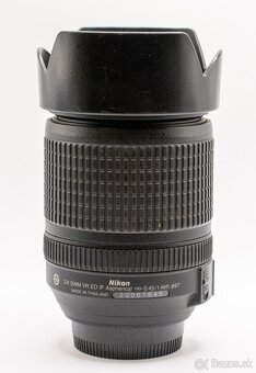 Nikon AF-S Nikkor 18-140mm F3.5-5.6G ED VR // Nikon F - 2