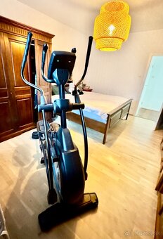 Eliptický trenažér Insportline ET660i II - 2