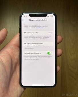 Apple iPhone XS Space Gray 256GB - 2