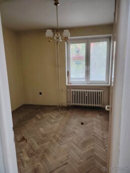 na predaj 2 izbový byt Staré sídlisko Prievidza - 2