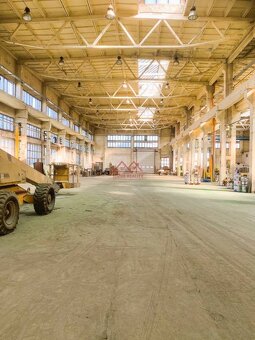NA PRENÁJOM SKLADOVÁ A VÝROBNA HALA 1000 m2, v KOŠICIACH - 2